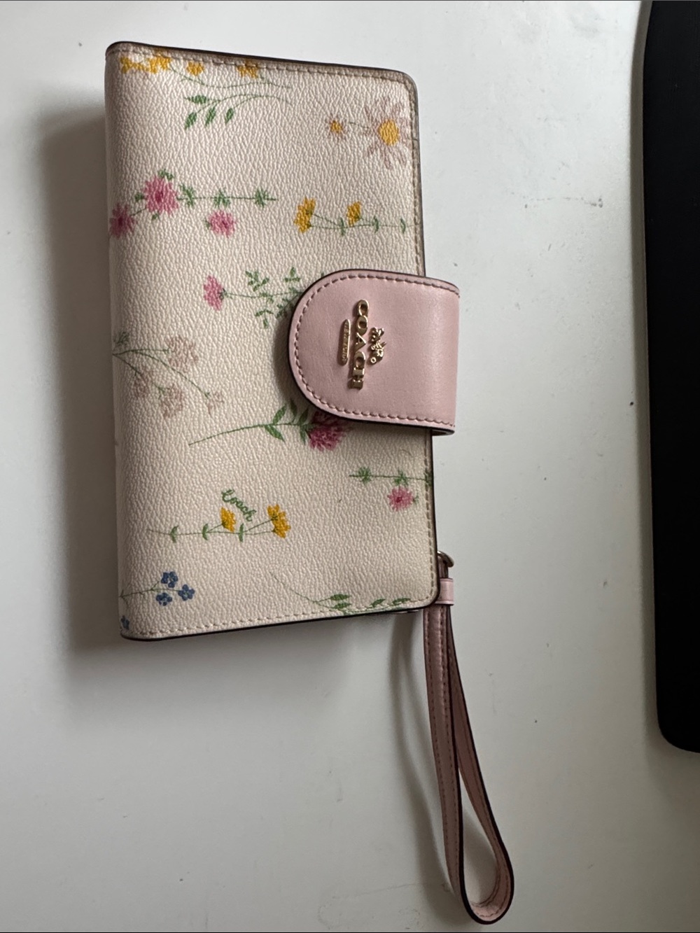 Coach Cream Floral Leather Wristlet Card Holder with Pink Snap